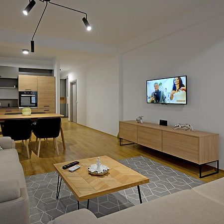 Central Apartments in Skopje City Center Buitenkant foto