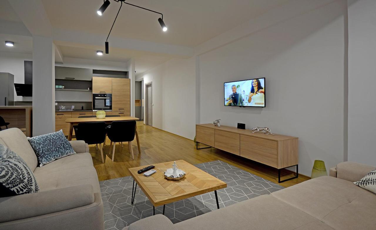 Central Apartments in Skopje City Center Buitenkant foto