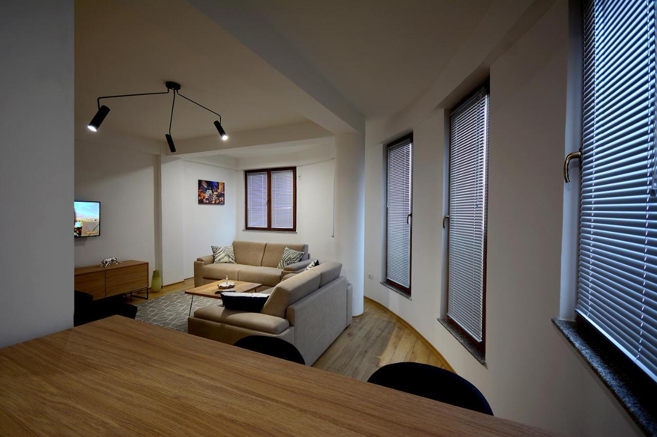 Central Apartments in Skopje City Center Buitenkant foto