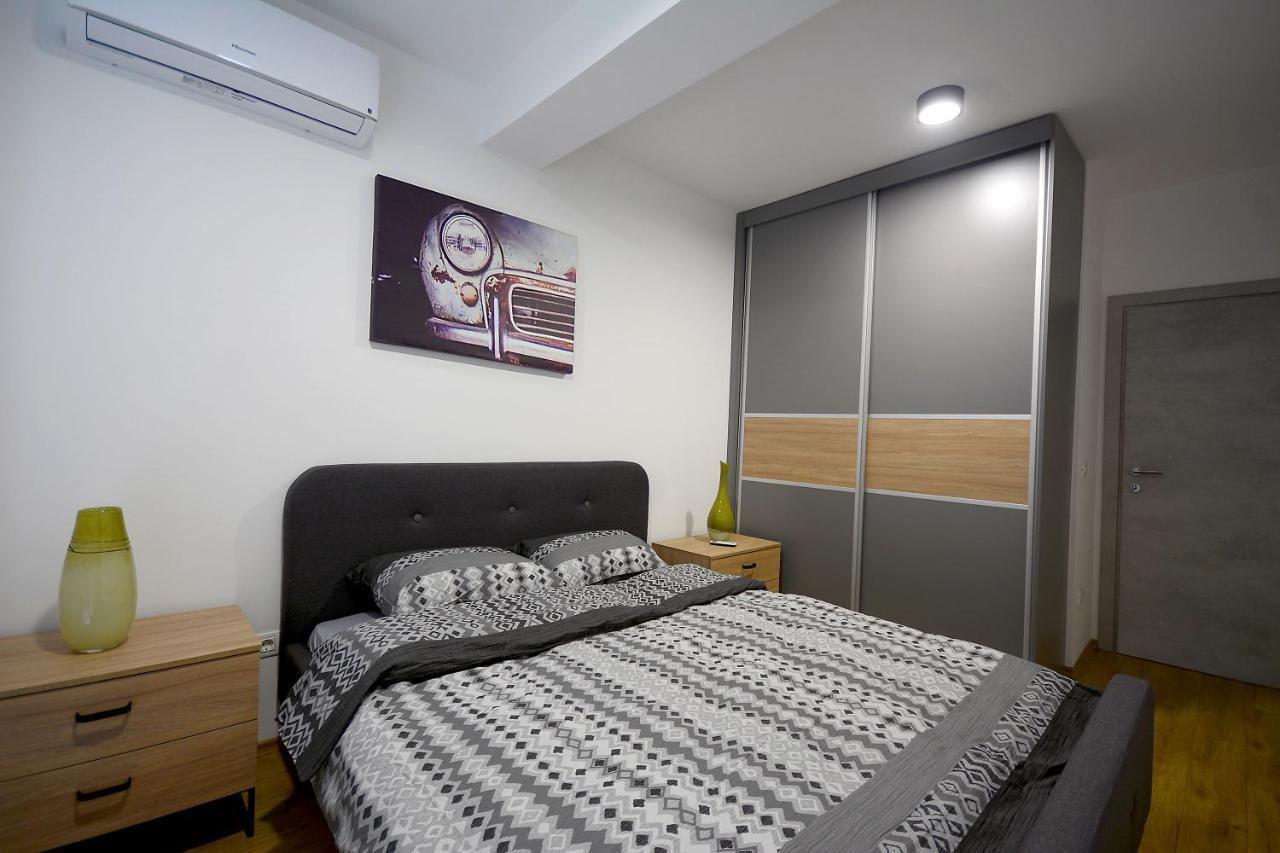 Central Apartments in Skopje City Center Buitenkant foto